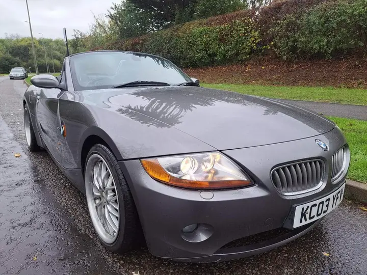 BMW Z4 2003 photo 2