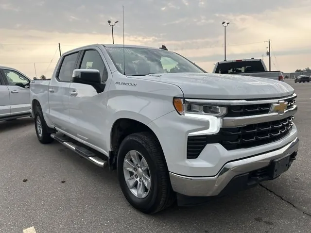 Chevrolet Silverado 1500 2023 photo 4