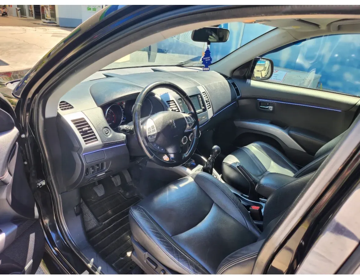Peugeot 4007 2010 photo 3