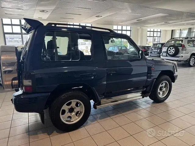 Mitsubishi Pajero 1998 photo 5