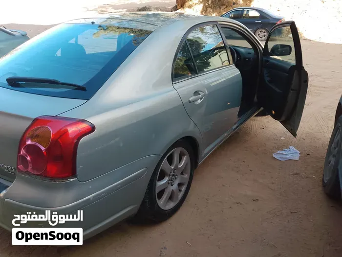 Toyota Avensis 2006 photo 4