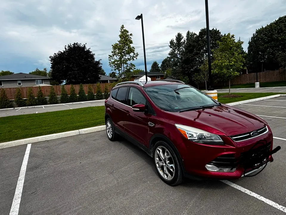 Ford Escape 2016 photo 2