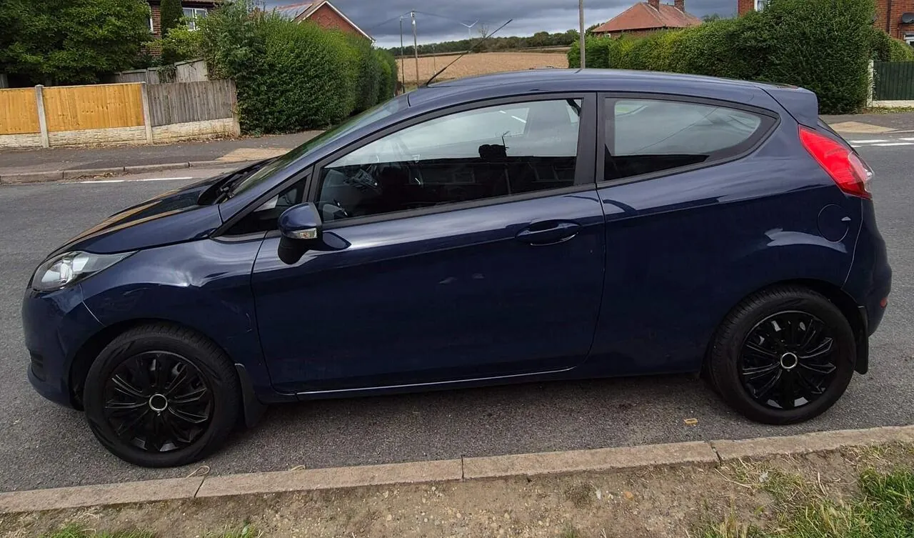 Ford Fiesta 2015 photo 4