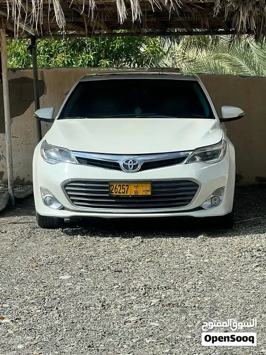 Toyota Avalon 2013 photo 2