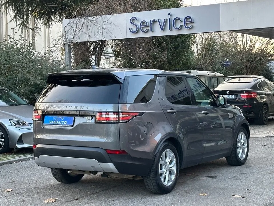 Land Rover Discovery 2017 photo 4