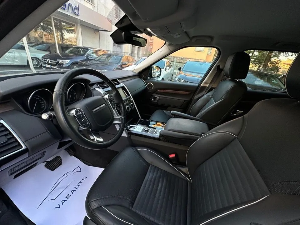 Land Rover Discovery 2017 photo 5