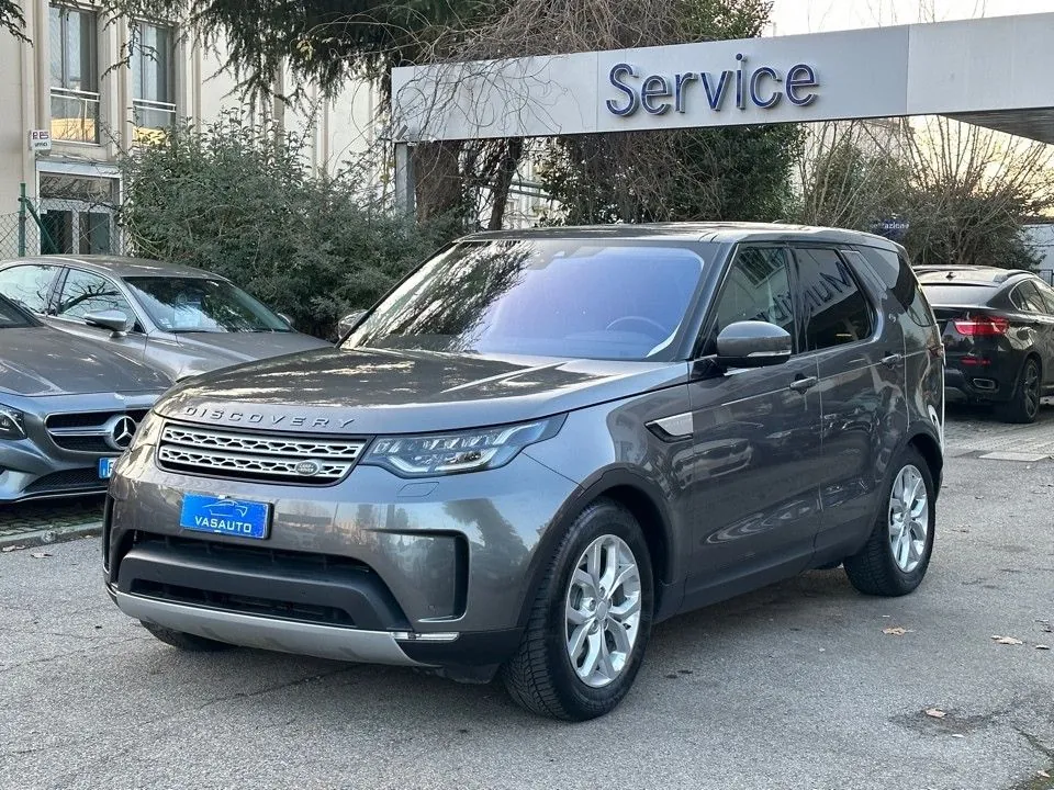 Land Rover Discovery 2017 photo 2