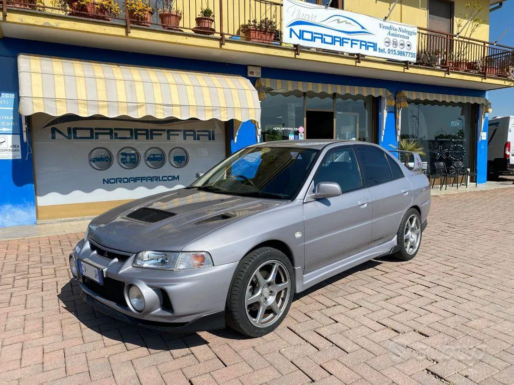 Mitsubishi Lancer