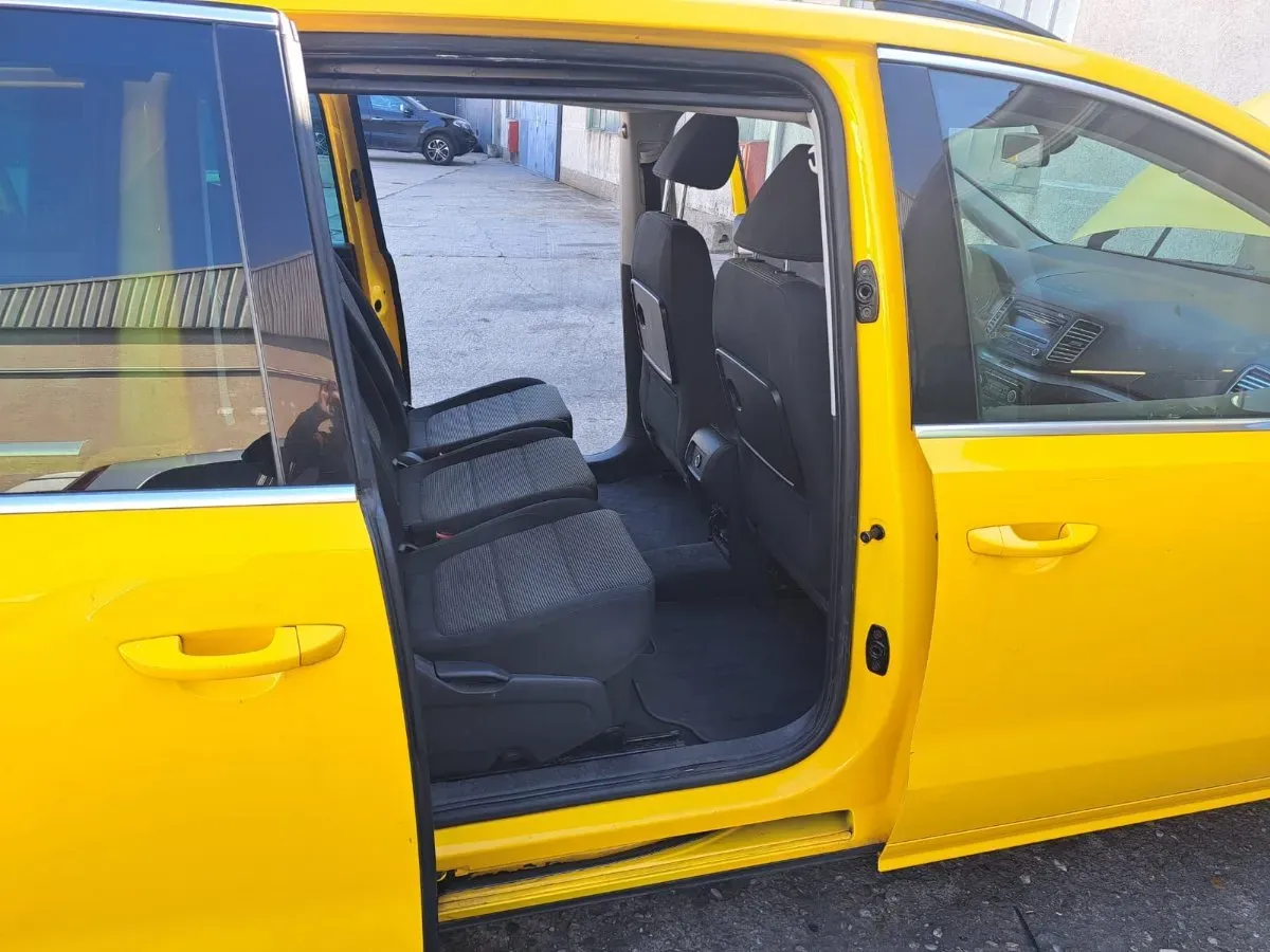 Volkswagen Sharan 2012 photo 3