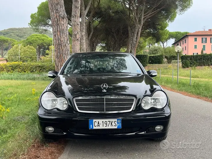 Mercedes-Benz C200 2002 photo 2