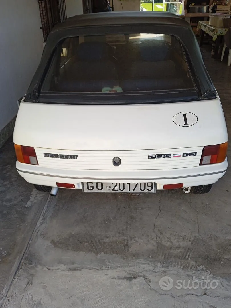 Peugeot 205 1987 photo 4