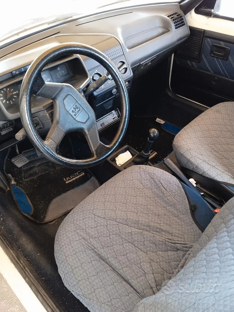 Peugeot 205 1987 photo 3