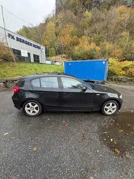 BMW 116D 2009 photo 5