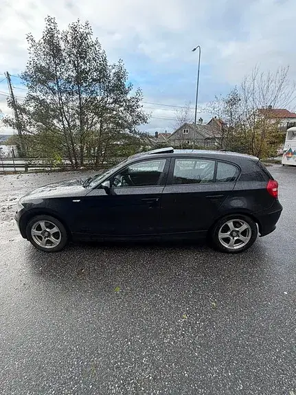 BMW 116D 2009 photo 4