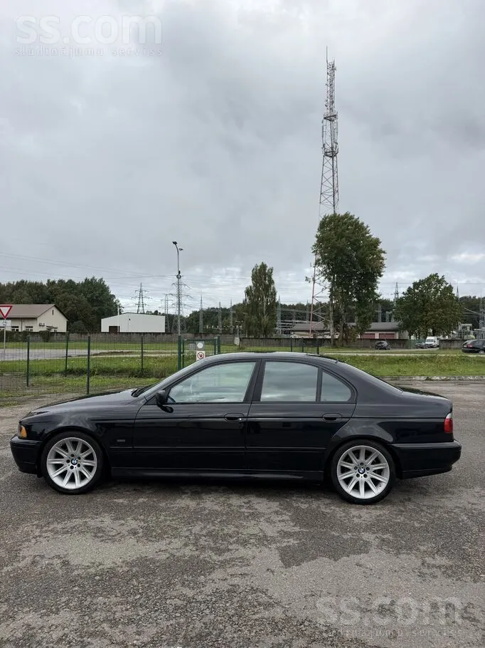 BMW 530D 2002 photo 3