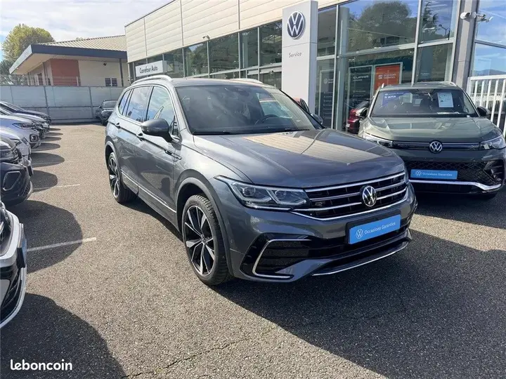 Volkswagen Tiguan Allspace 2023 photo 3