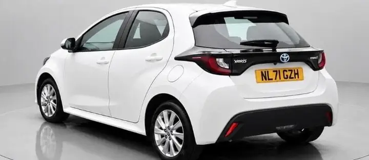 Toyota Yaris 2021 photo 3