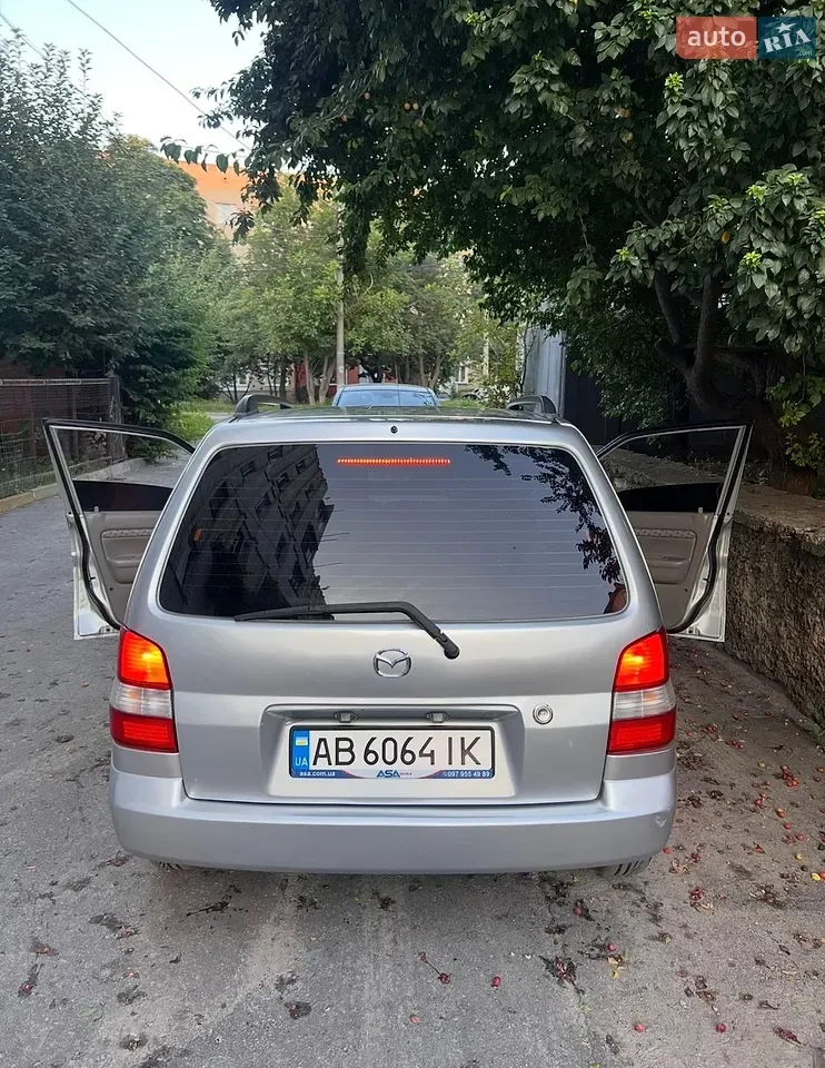 Mazda Demio 2001 photo 5