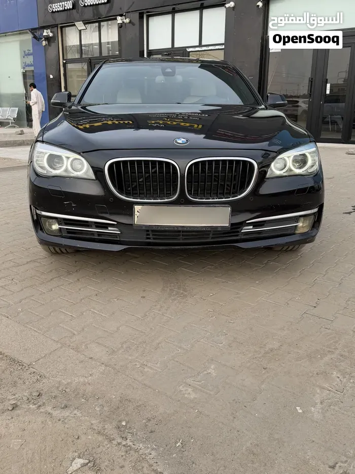 BMW 7 Series 2013 photo 3