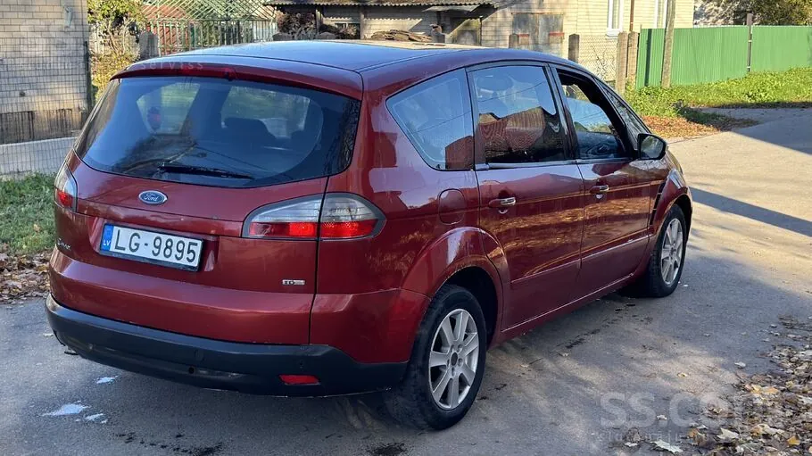 Ford S-Max