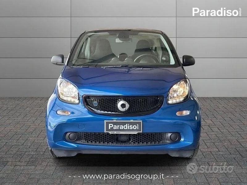 Smart Fortwo 2019 photo 3