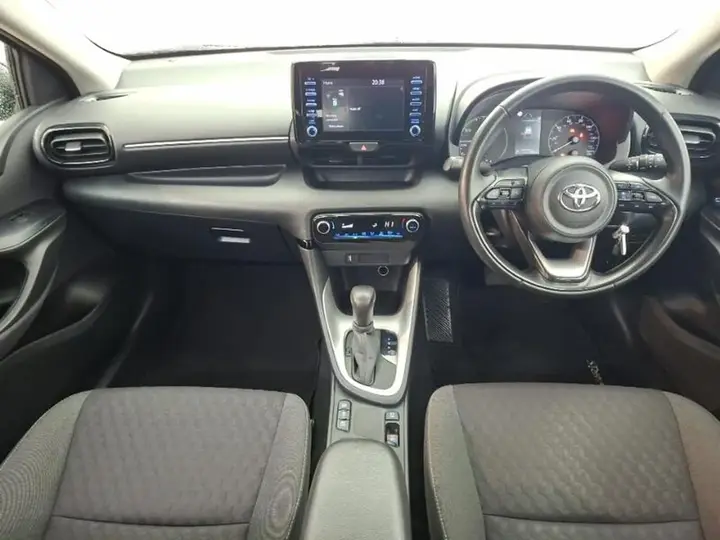 Toyota Yaris 2023 photo 3