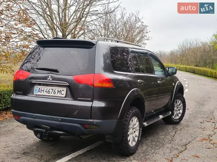Mitsubishi Pajero Sport 2011 photo 5