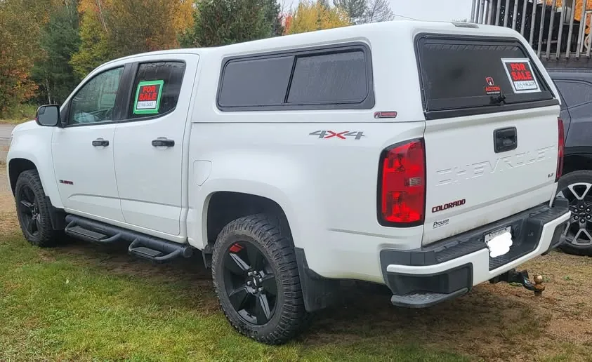 Chevrolet Colorado 2022 photo 3