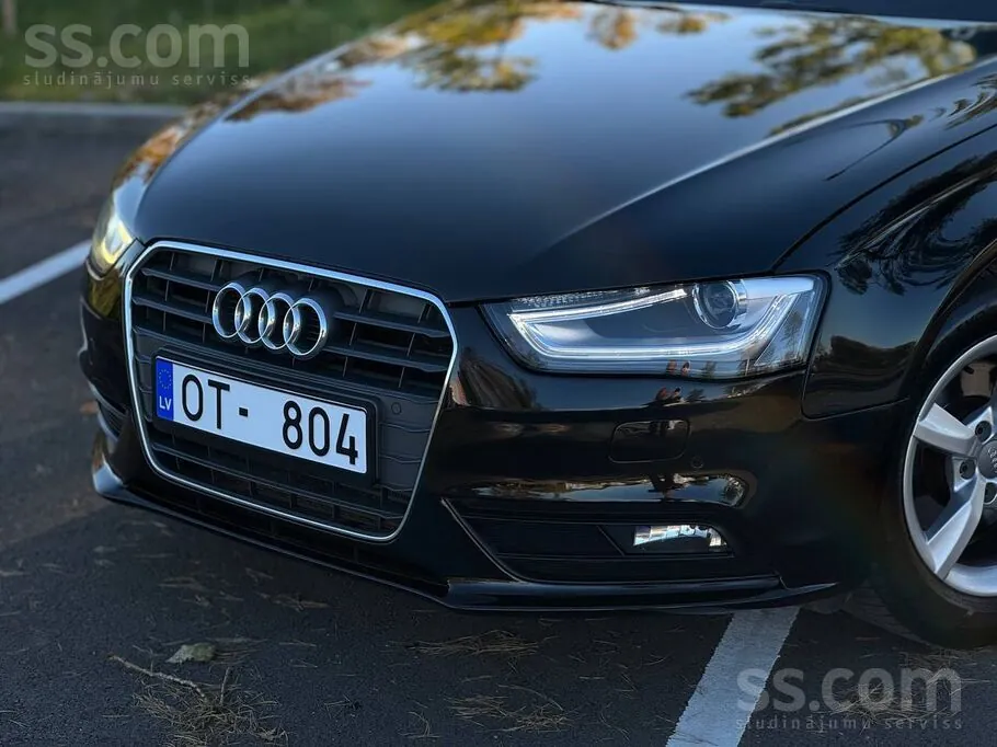 Audi A4 2012 photo 3
