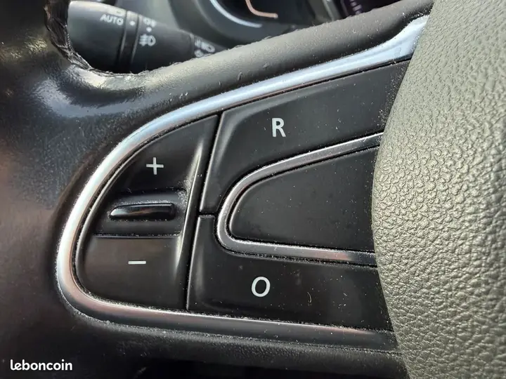 Renault Scenic 2019 photo 5