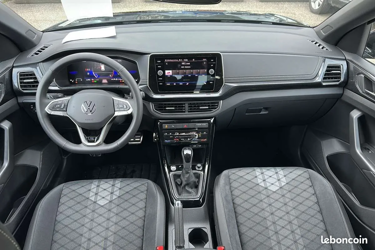 Volkswagen T-Cross 2025 photo 2