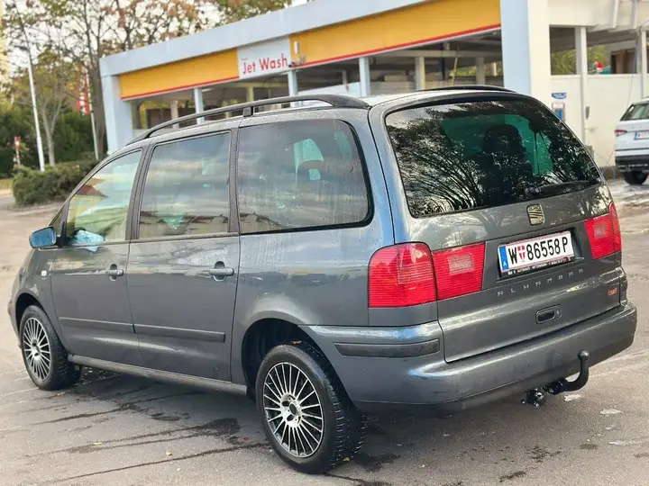 Seat Alhambra 2006 photo 3