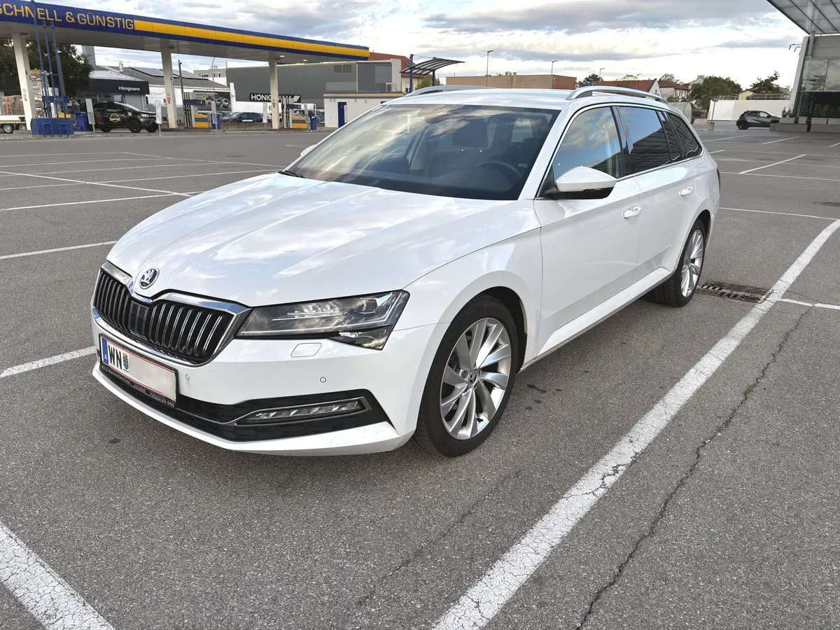 Skoda Superb 2020 photo 2