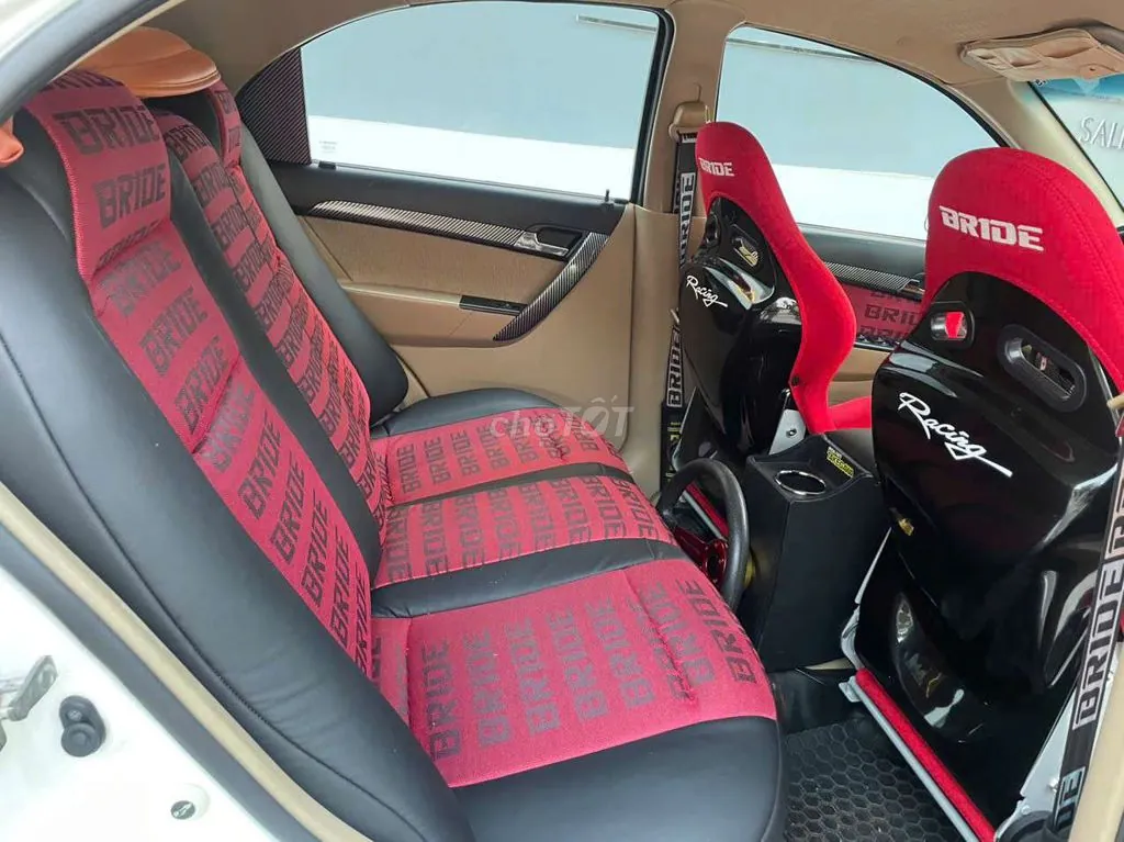 Chevrolet Aveo 2011 photo 4