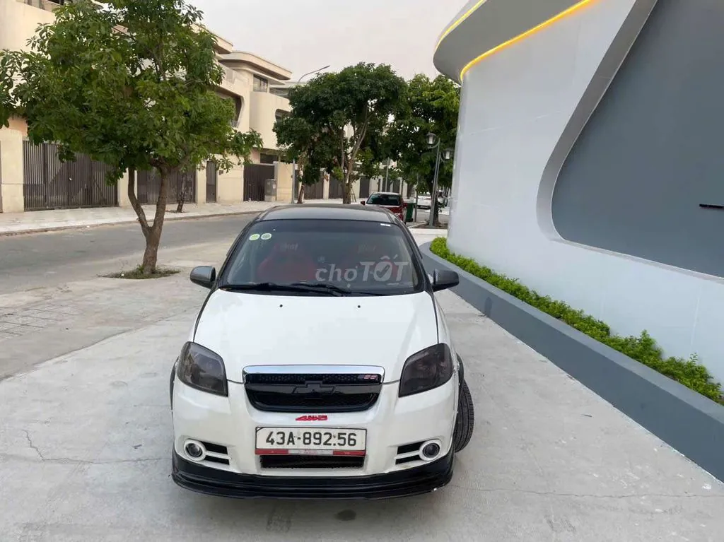 Chevrolet Aveo 2011 photo 2