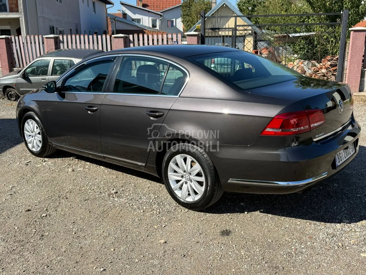 Volkswagen Passat 2010 photo 4