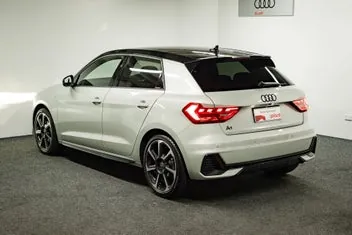 Audi A1 2025 photo 4