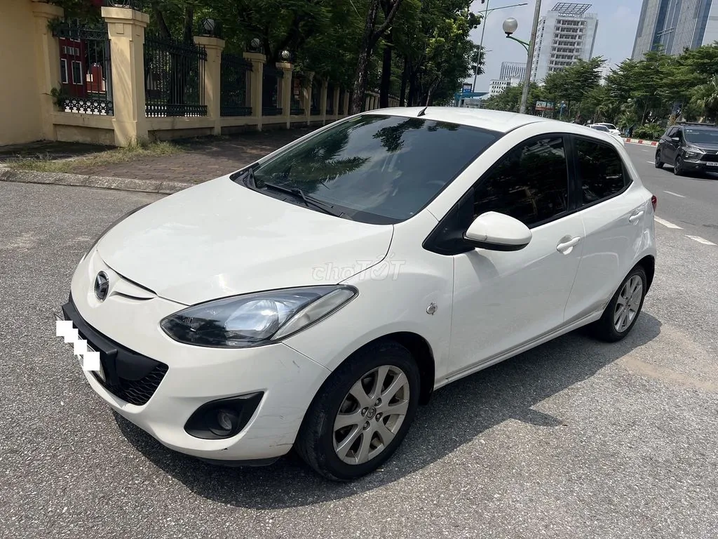 Mazda Mazda2