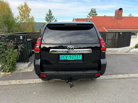 Toyota Land Cruiser 2019 photo 3