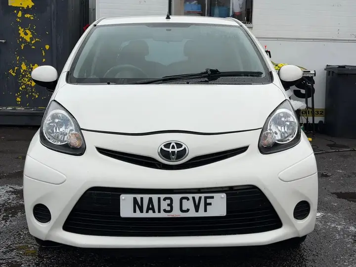 Toyota Aygo 2013 photo 2