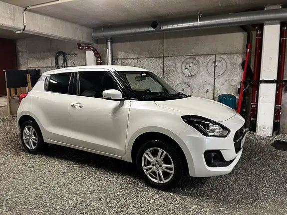 Suzuki Swift 2018 photo 2