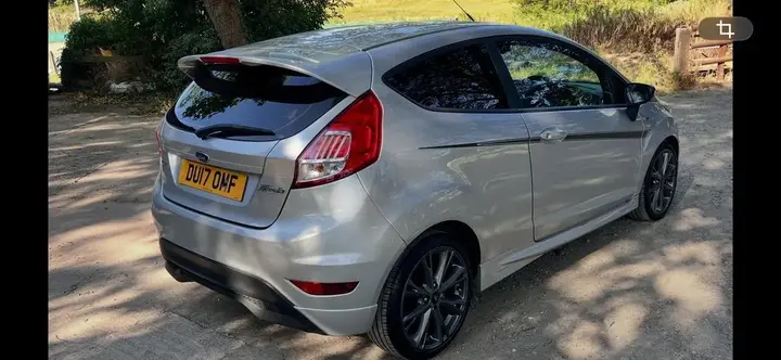 Ford Fiesta 2017 photo 2