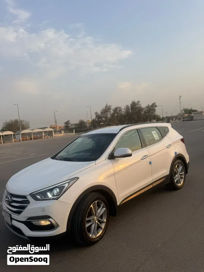 Hyundai Santa Fe 2018 photo 2