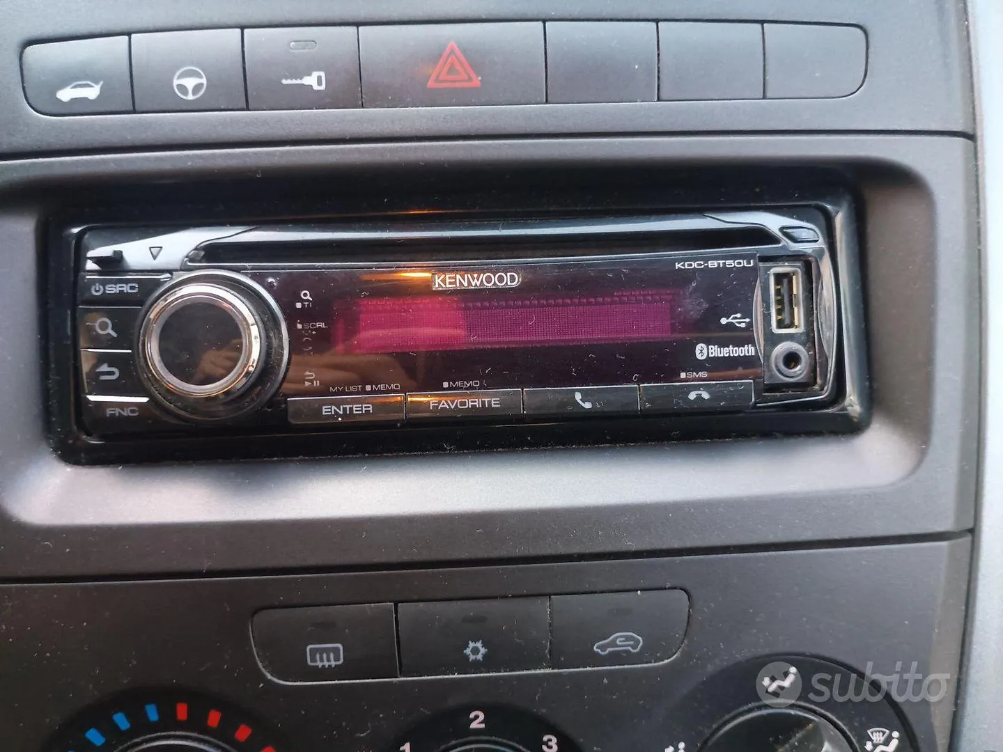 Fiat Grande Punto 2010 photo 5
