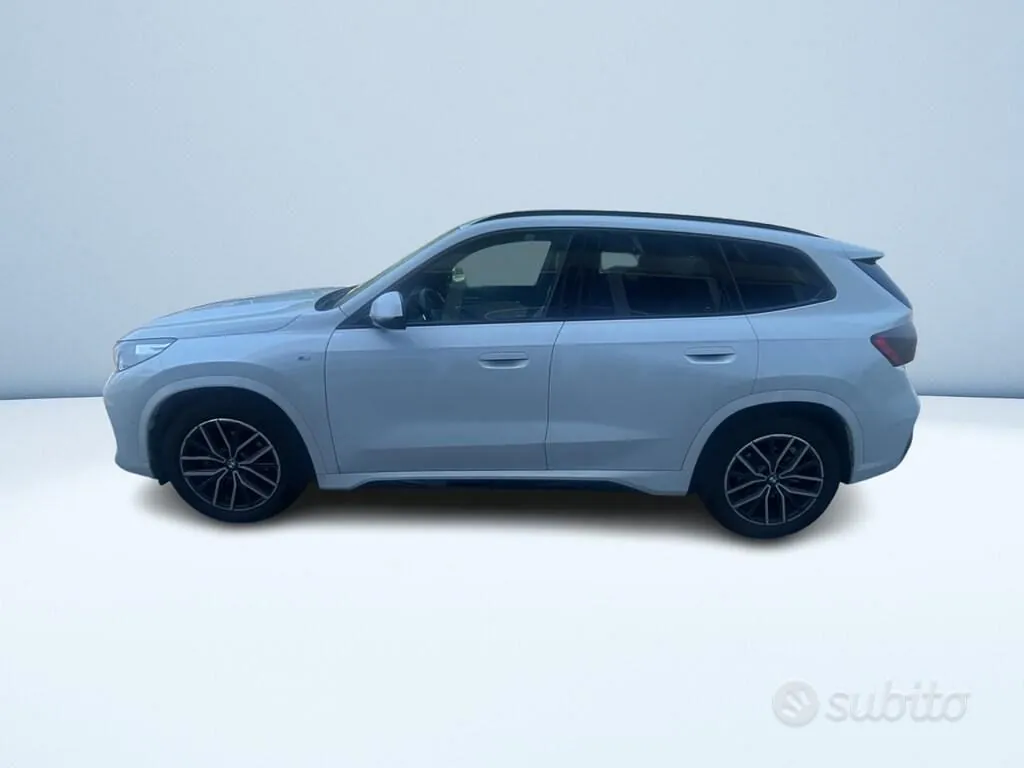 BMW X1 2024 photo 5