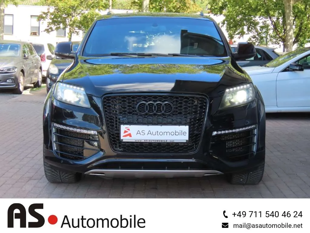Audi Q7 2011 photo 2