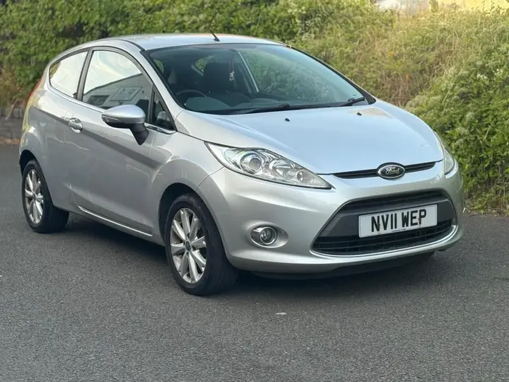 Ford Fiesta 2011 photo 3
