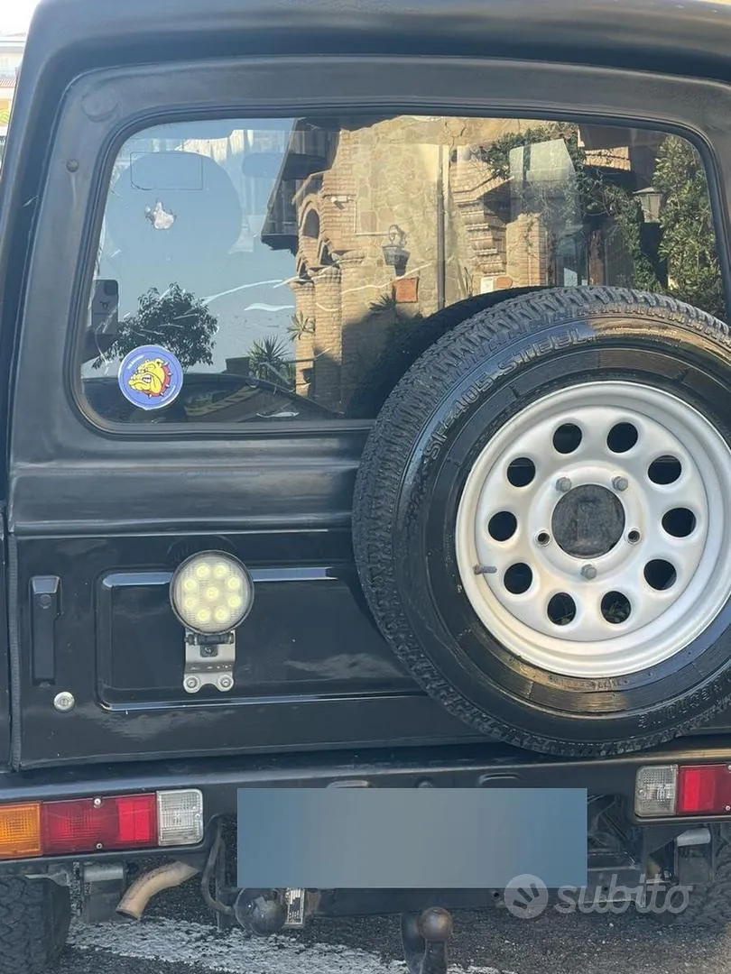 Suzuki Samurai 1988 photo 3