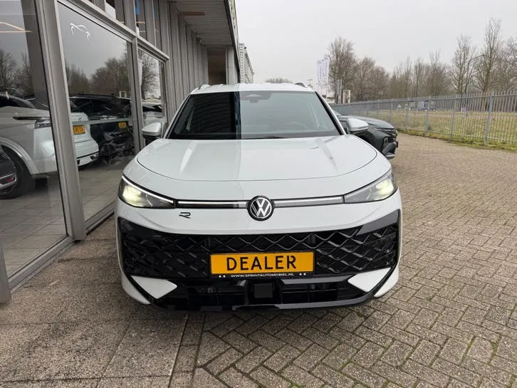 Volkswagen T-Roc 2025 photo 2