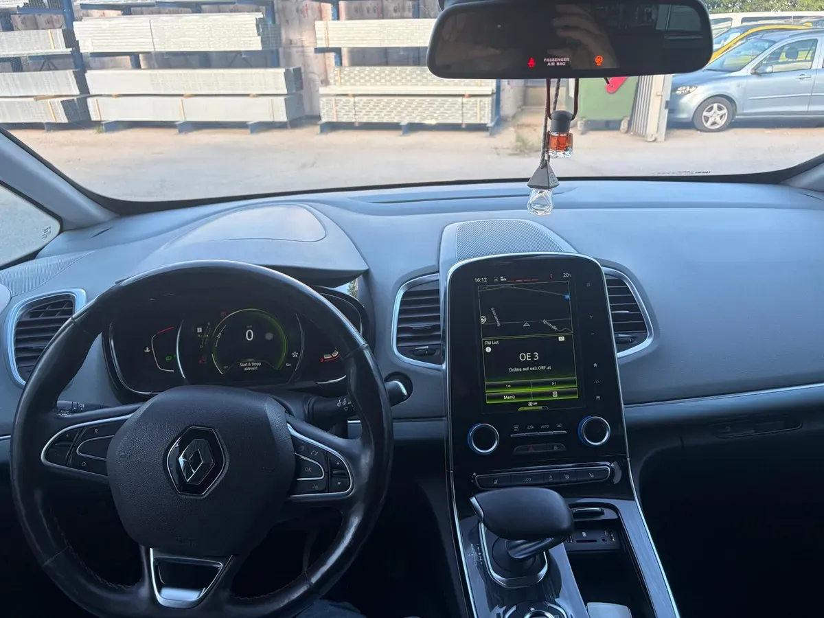 Renault Espace 2017 photo 3
